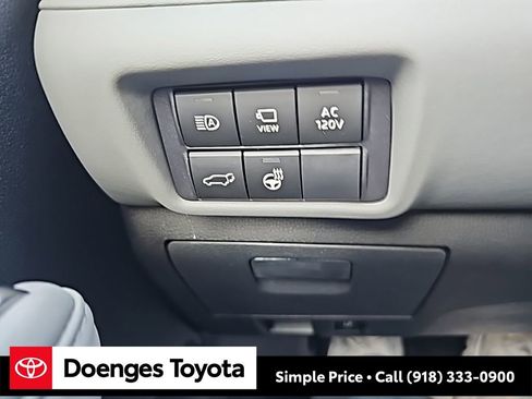 New 2026 Toyota Highlander Platinum image 37