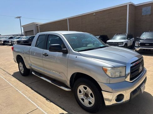 Used 2011 Toyota Tundra 2WD Double Cab w/ Tow Pkg image 3