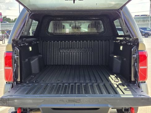 Used 2024 Toyota Tacoma TRD Off-Road AWD/4WD image 17