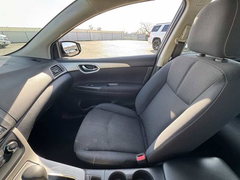 Used 2015 Nissan Sentra S image 29