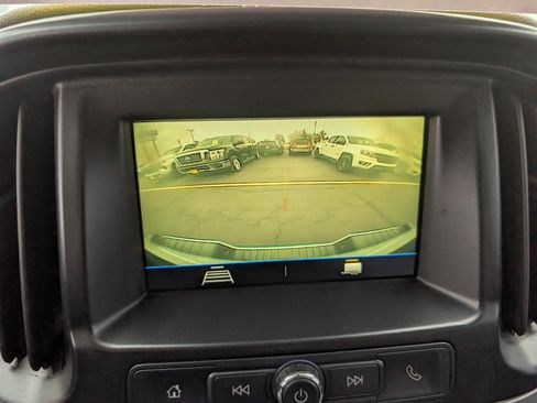 Used 2019 Chevrolet Colorado W/T w/ Custom Special Edition image 19