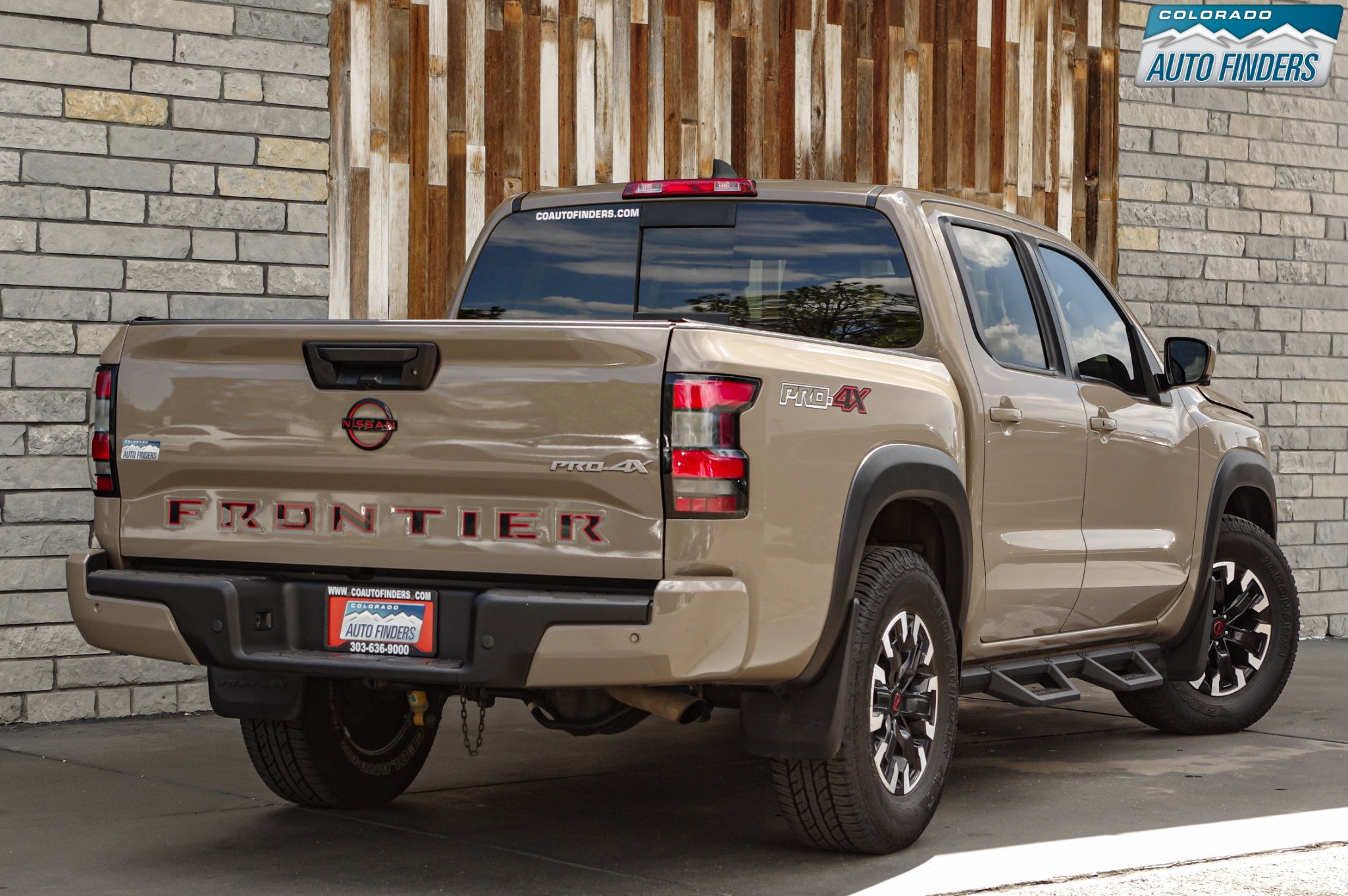 Used 2023 Nissan Frontier PRO-4X w/ Pro Convenience Package AWD/4WD image 7
