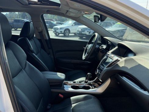 Used 2016 Acura TLX w/ Technology Package FWD image 19