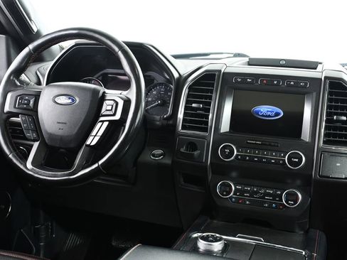 Used 2019 Ford Expedition Limited w/ Equipment Group 303A AWD/4WD image 8
