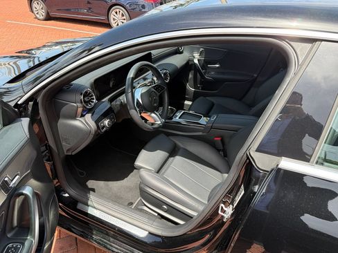 Used 2025 Mercedes-Benz CLA 250 image 4