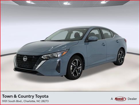 Used 2025 Nissan Sentra SV FWD image 1