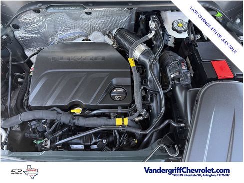 Used 2025 Chevrolet Trax LT w/ LT Convenience Package FWD image 28
