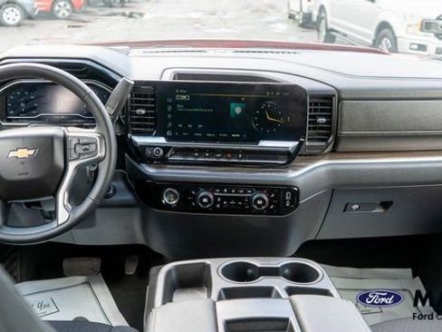 Used 2023 Chevrolet Silverado 1500 LT AWD/4WD image 14
