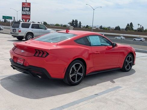 Used 2024 Ford Mustang Coupe RWD image 9