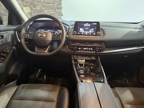 Certified 2026 Nissan Rogue SV w/ SV Premium Package FWD image 28