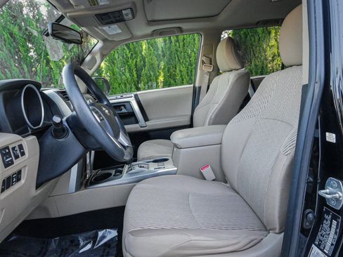 Used 2013 Toyota 4Runner SR5 w/ Convenience Pkg RWD image 7