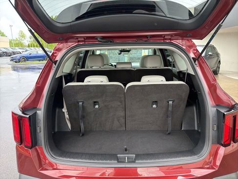 Certified 2024 Kia Sorento S w/ Panoramic Sunroof Package FWD image 16