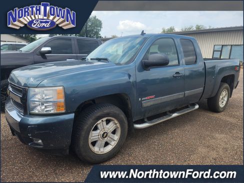 Used 2007 Chevrolet Silverado 1500 LT w/ Max Trailering Pack image 1