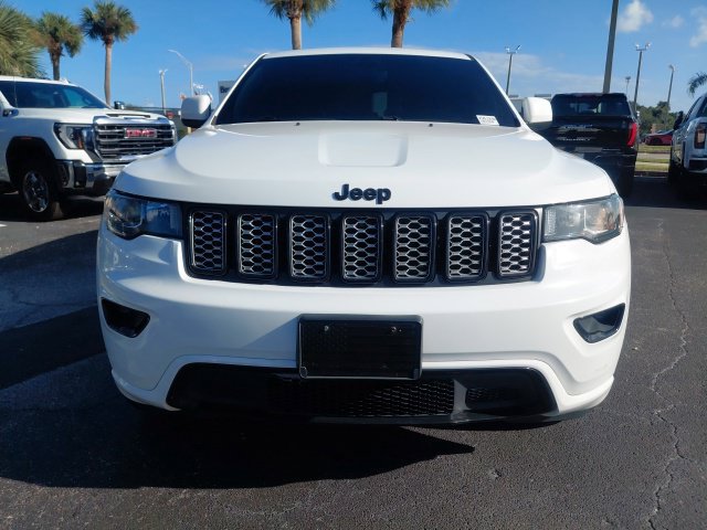 Used 2020 Jeep Grand Cherokee Altitude AWD/4WD image 8
