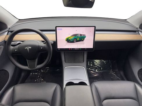 Used 2024 Tesla Model Y Long Range AWD/4WD image 51