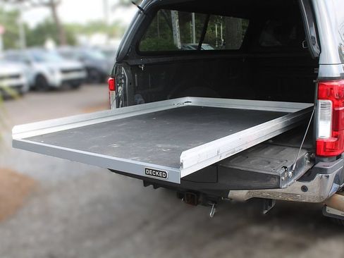 Used 2019 Ford F350 Lariat w/ Lariat Value Package AWD/4WD image 13