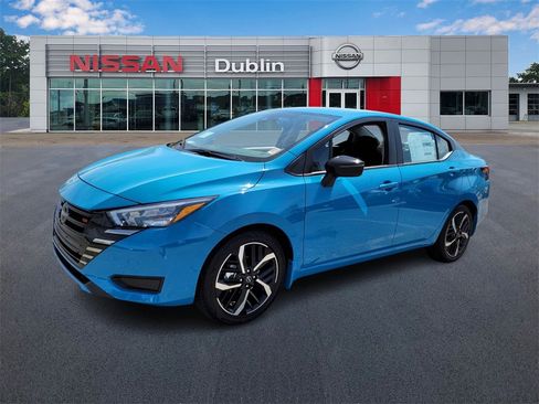 New 2025 Nissan Versa SR w/ Trunk Package image 1