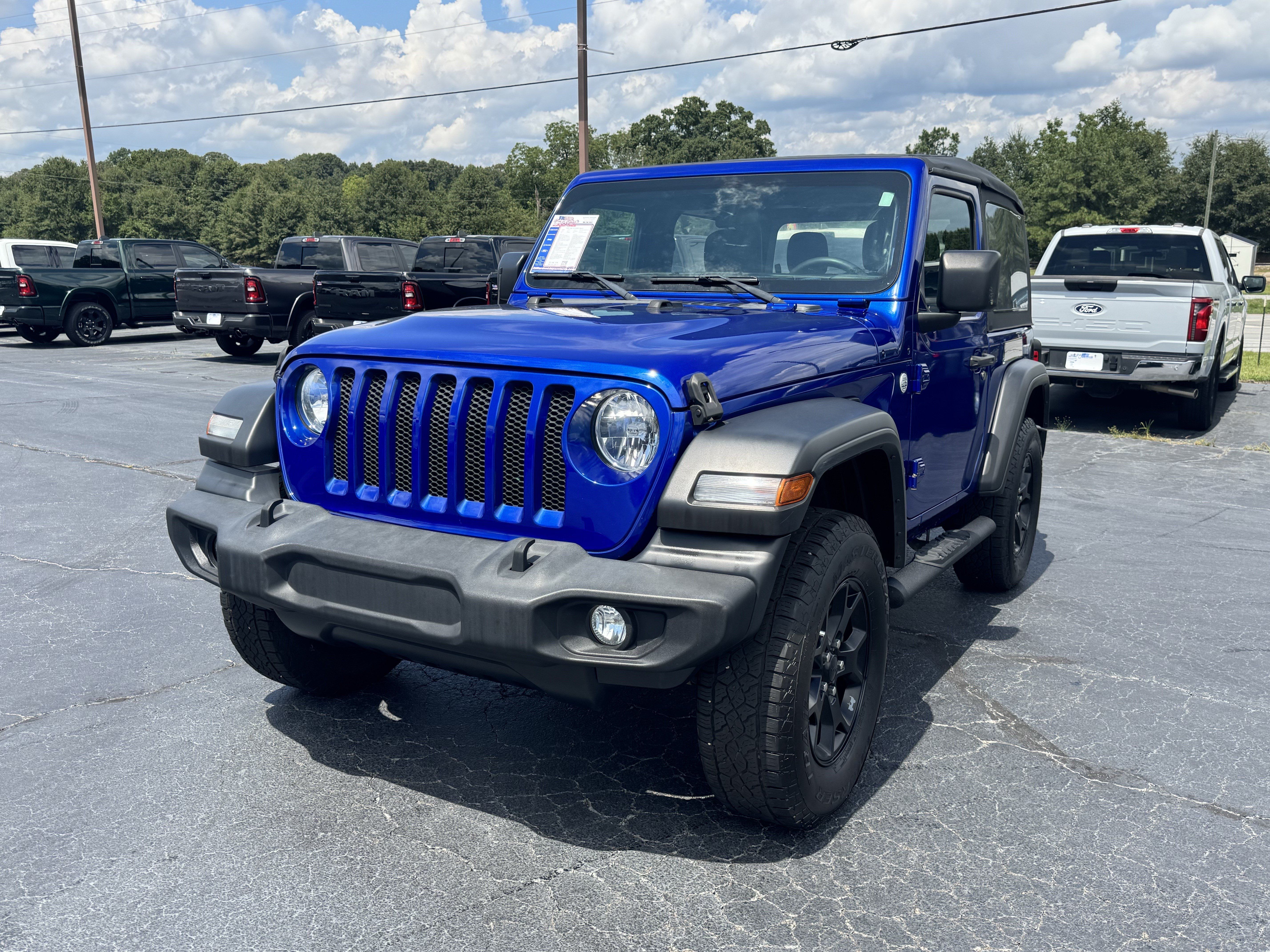 Used 2020 Jeep Wrangler Sport AWD/4WD image 2