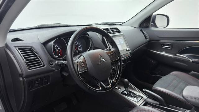 Used 2025 Mitsubishi Outlander Sport SE AWD/4WD image 22