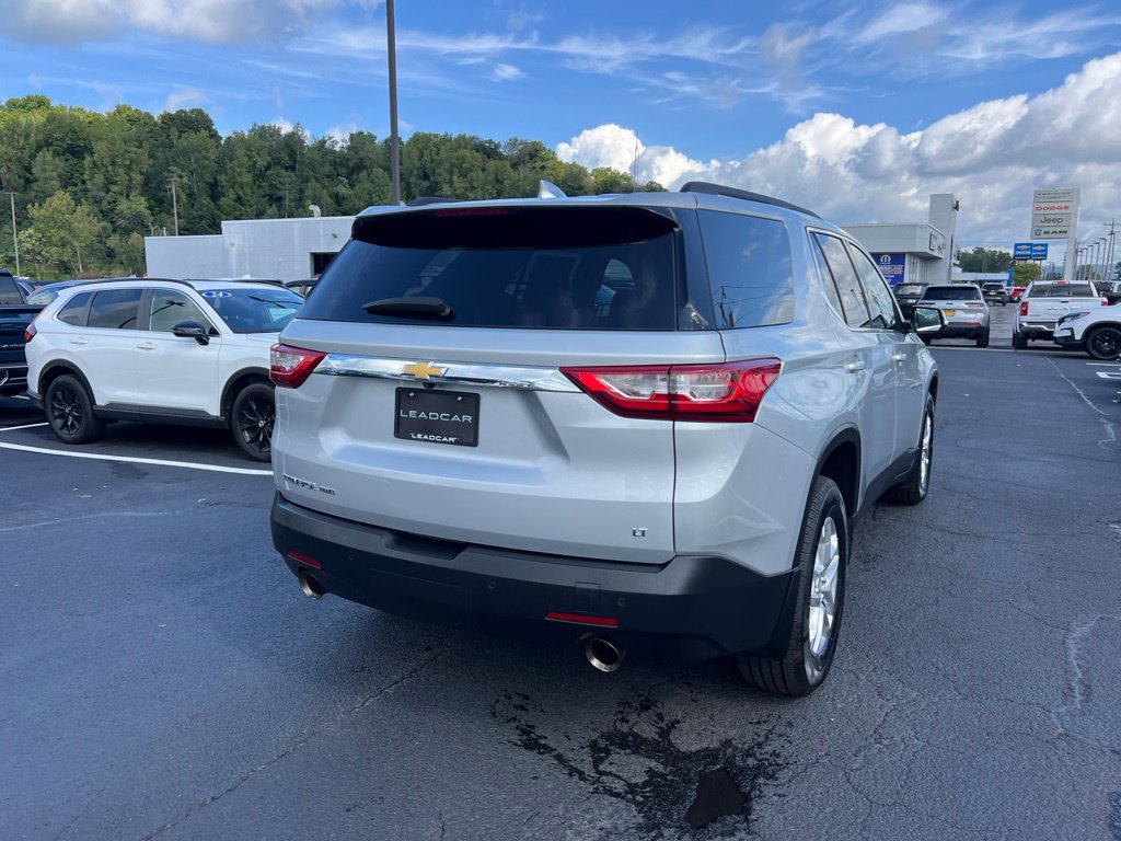 Used 2020 Chevrolet Traverse LT w/ Driver Confidence II Package AWD/4WD image 5