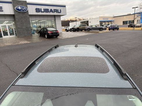 Certified 2024 Subaru Crosstrek 2.0i Premium image 9