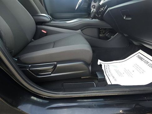 Used 2019 Honda HR-V Sport image 31