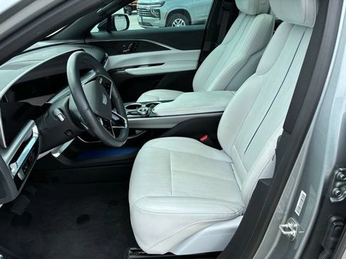 Used 2024 Cadillac Lyriq Luxury w/ LPO, Floor Liner Package AWD/4WD image 13