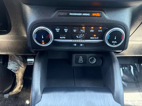Used 2024 Ford Escape ST-Line FWD image 25