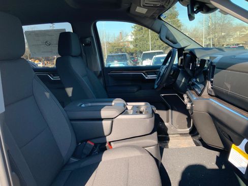 New 2026 Chevrolet Silverado 1500 LT image 13