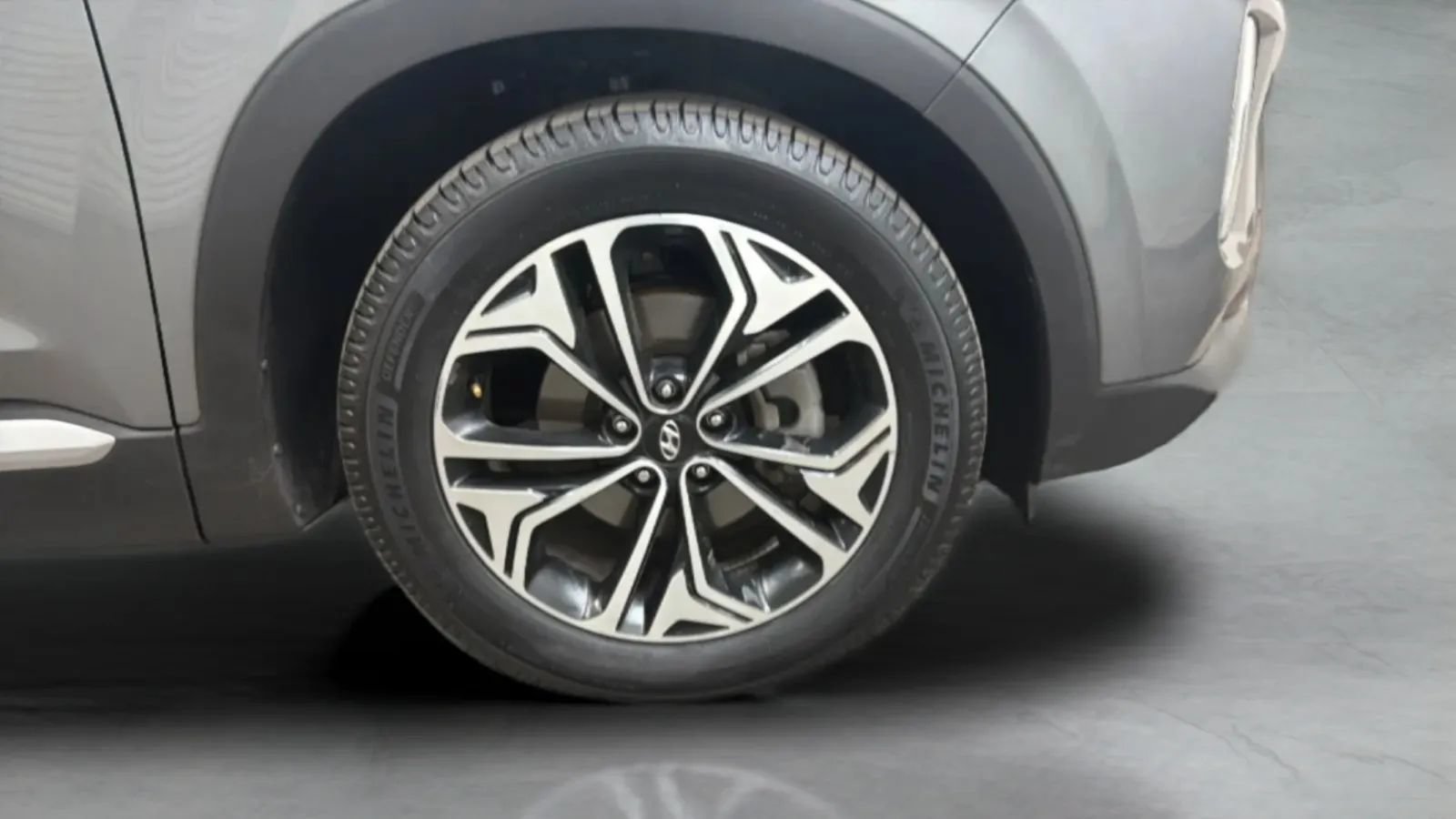 Used 2019 Hyundai Santa Fe FWD w/ Cargo Package image 26