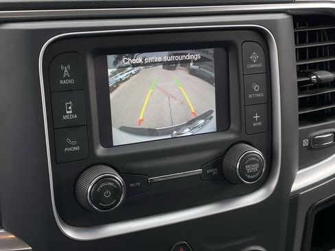 Used 2024 RAM 1500 Classic SLT image 18