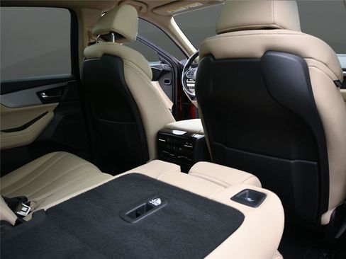 Certified 2024 Acura MDX SH-AWD image 27