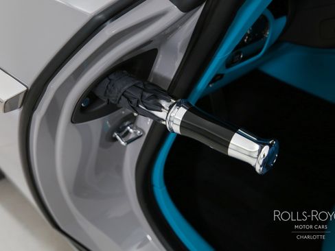 Certified 2025 Rolls-Royce Spectre image 18