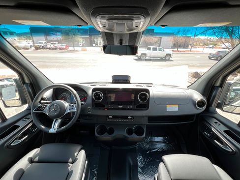 New 2026 Mercedes-Benz Sprinter 2500 image 9