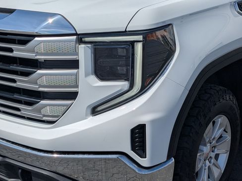 Used 2023 GMC Sierra 1500 SLE AWD/4WD image 10