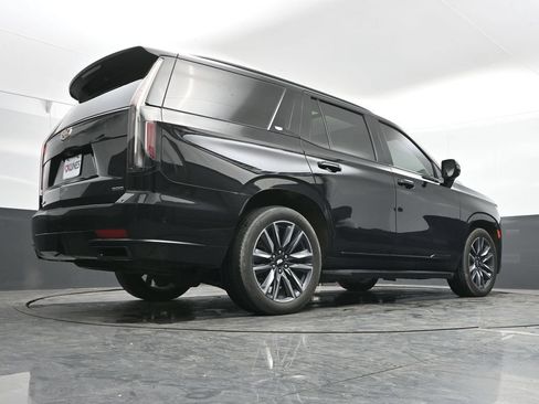 Used 2023 Cadillac Escalade Sport w/ Touring Package AWD/4WD image 45