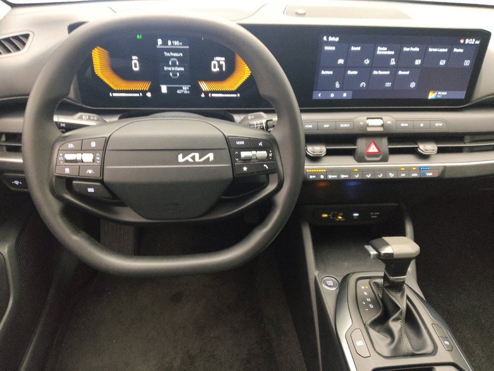 Used 2025 Kia K4 FWD image 22
