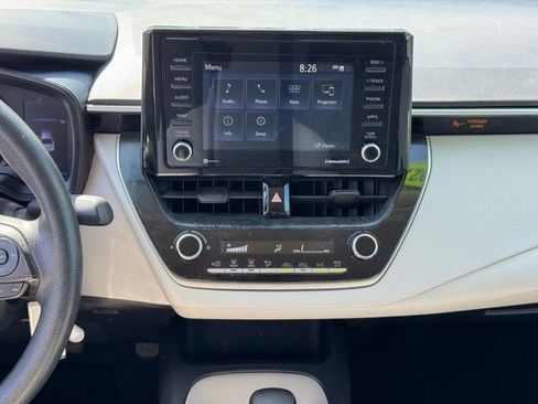 Used 2022 Toyota Corolla L image 13