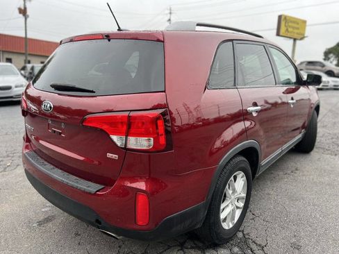 Used 2014 Kia Sorento LX image 4