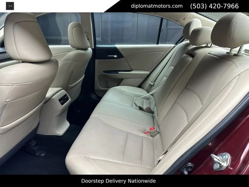 Used 2017 Honda Accord Touring image 23