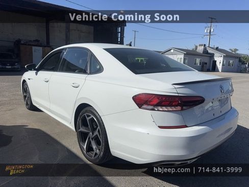 Used 2020 Volkswagen Passat 2.0T R-Line image 7