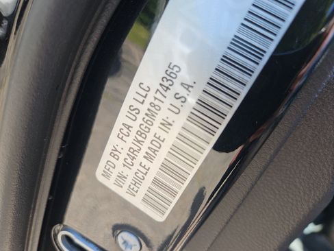 Used 2021 Jeep Grand Cherokee L Limited AWD/4WD image 40