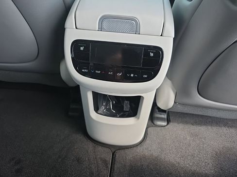 New 2026 Hyundai Ioniq 9 SEL AWD/4WD image 18