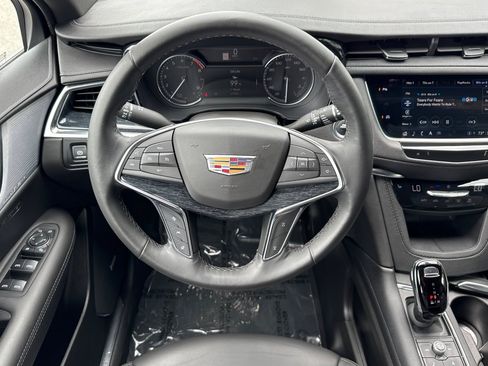 Used 2024 Cadillac XT5 Premium Luxury FWD image 33