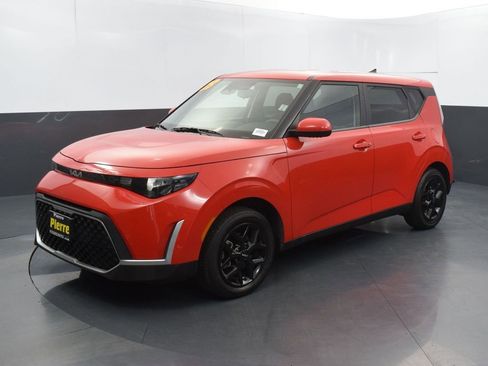 Used 2023 Kia Soul S image 6