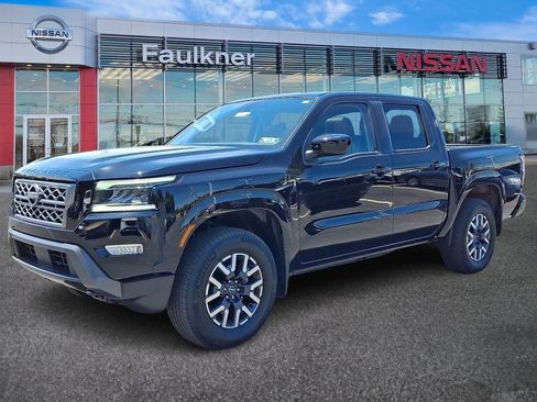 Certified 2024 Nissan Frontier SL w/ Technology Package AWD/4WD image 3