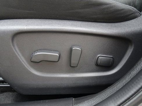 Used 2020 Nissan Rogue SV AWD/4WD image 10