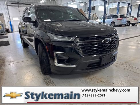 Used 2022 Chevrolet Traverse RS image 21