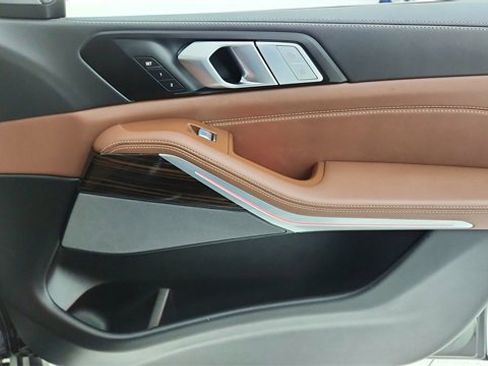 Used 2026 BMW X7 xDrive40i image 24