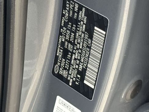 Used 2025 Hyundai Elantra Sport w/ Cargo Package FWD image 29